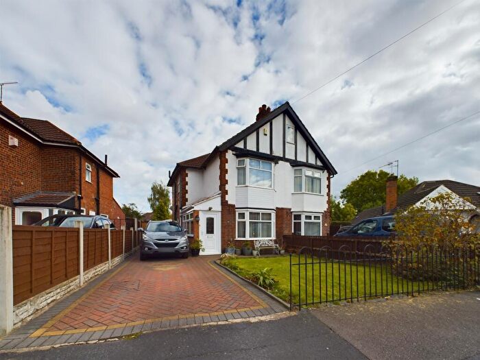 3 Bedroom Semi-Detached House For Sale In Westcroft Avenue, Littleover, DE23