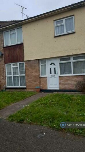 4 Bedroom Terraced House To Rent In Little Thorpe, Basildon, SS16