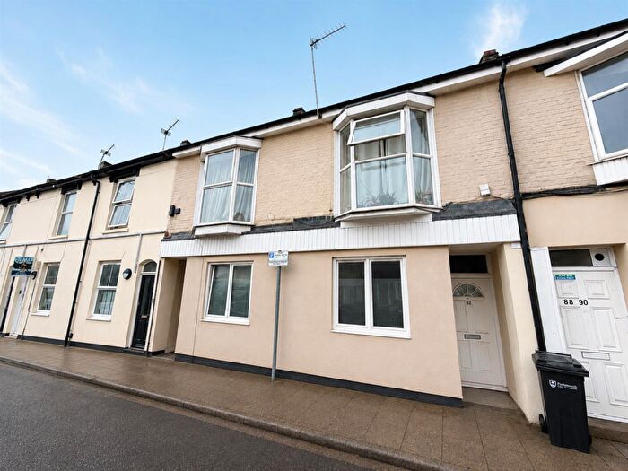 2 Bedroom Flat To Rent In Somers Road, Southsea, Hampshire, PO5