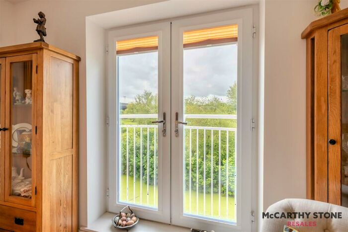 1 Bedroom Apartment For Sale In Booth Court, Handford Road, Ipswich, IP1