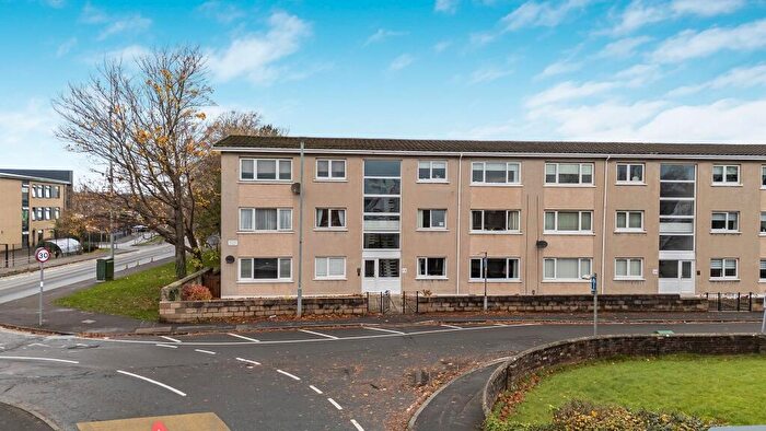 3 Bedroom Flat For Sale In Hilton Court, Silvertonhill Avenue, Hamilton, Lanarkshire, ML3