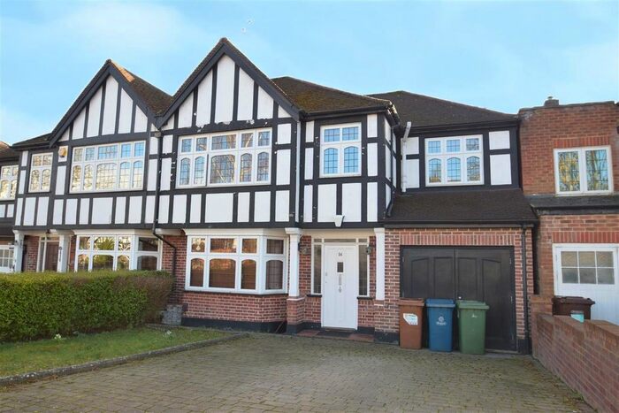 4 Bedroom Semi-Detached House To Rent In Sherington Avenue, Hatch End, Pinner, HA5