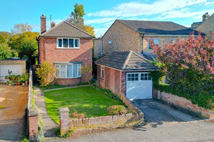 4 Bedroom Detached House For Sale In Tenterleas, St. Ives, Cambridgeshire, PE27