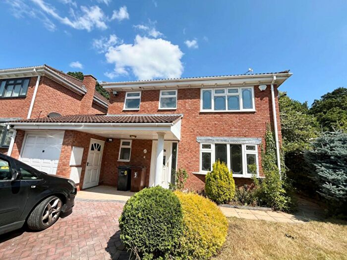 4 Bedroom House To Rent In Elmdon Coppice, Solihull, B92