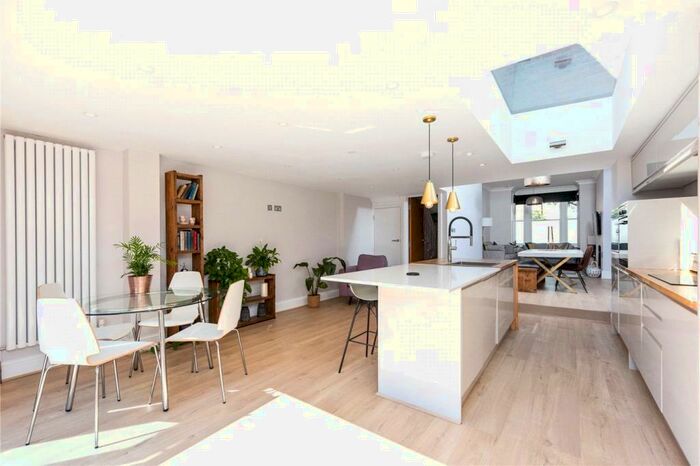 5 Bedroom Terraced House To Rent In Prah Road, Highbury, London, N4
