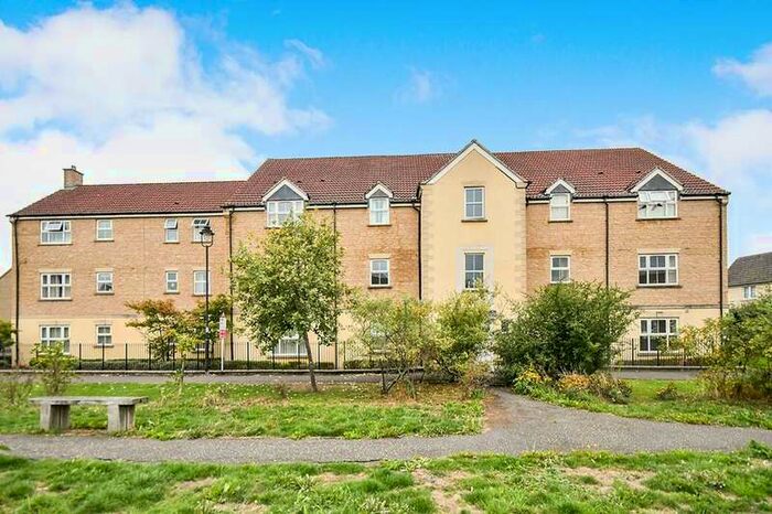 1 Bedroom Flat To Rent In Kingfisher Court, Calne, SN11
