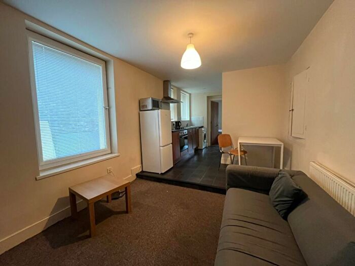 1 Bedroom Apartment To Rent In Woodland Road, Flat, Plymouth, PL4