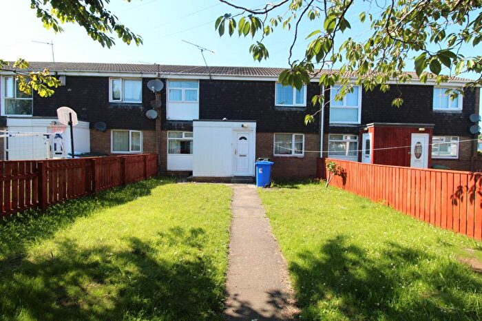 2 Bedroom Flat To Rent In Holystone Avenue, Blyth, NE24