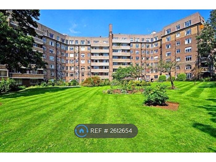 2 Bedroom Flat To Rent In Wick Hall, Hove, BN3