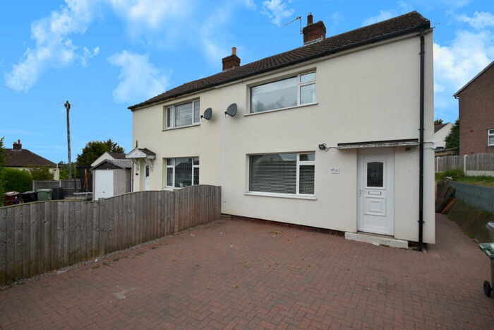 2 Bedroom Semi-Detached House To Rent In The Drive, Kippax, LS25