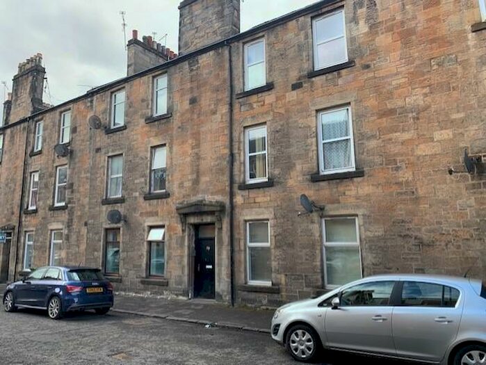 2 Bedroom Flat To Rent In Bruce Street, Stirling Town, Stirling, FK8