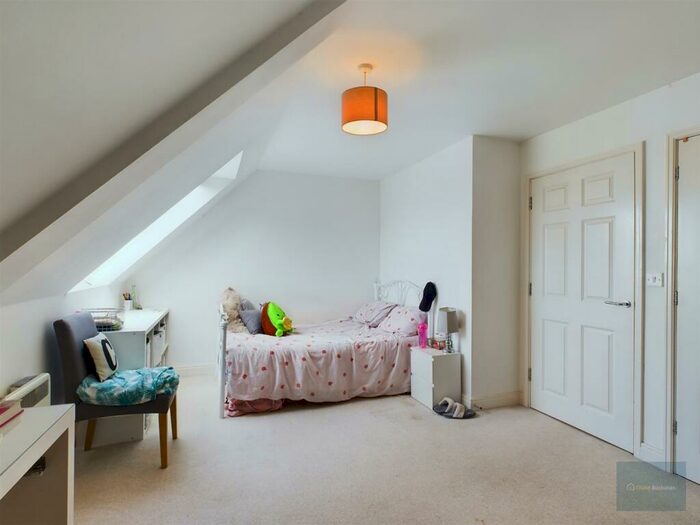 2 Bedroom Apartment For Sale In Ushers Court, Trowbridge, BA14