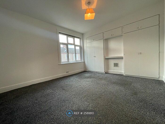 3 Bedroom Terraced House To Rent In Craven Road, Rugby, CV21