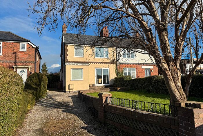 3 Bedroom Semi Detached House For Sale In Hawarden Road, Penyffordd, CH4