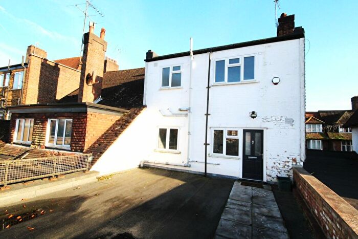 2 Bedroom Maisonette To Rent In Sycamore Road, Amersham, HP6