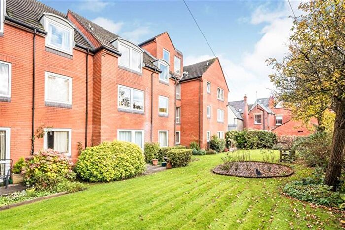 1 Bedroom Retirement Property To Rent In Homeberry House, Ashcroft Gardens, Cirencester, GL7