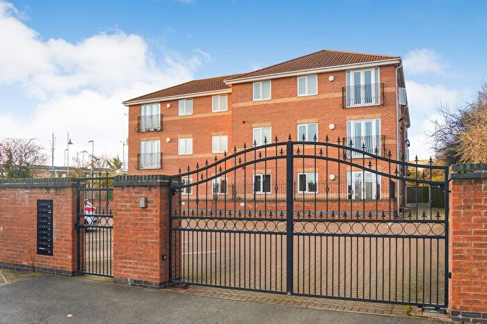 2 Bedroom Flat To Rent In Violet Grove, Hucknall, Nottingham, NG15