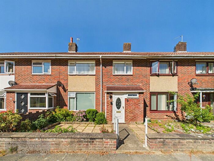 3 Bedroom Terraced House For Sale In Poplar Close, Langley Green, Crawley, RH11