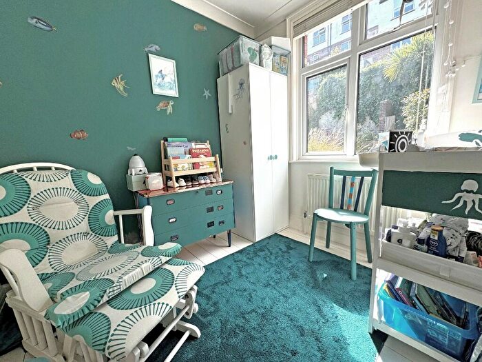 3 Bedroom Terraced House For Sale In Stanmer Villas, BN1