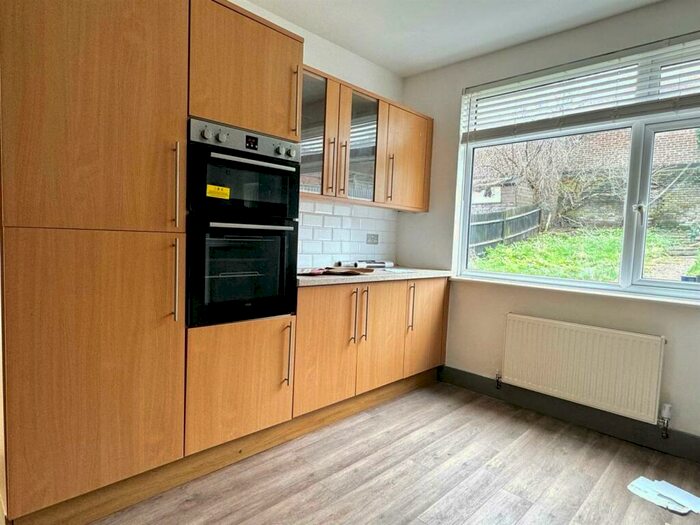 2 Bedroom Maisonette To Rent In St. Dunstans Road, London, SE25