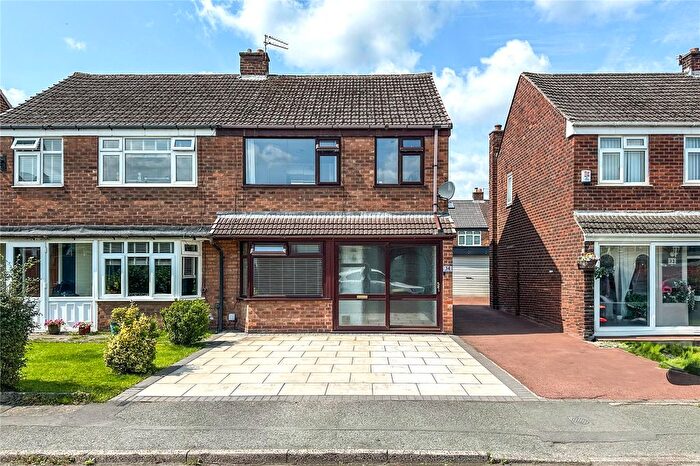 3 Bedroom Semi-Detached House For Sale In Birch Avenue, Failsworth, Manchester, Greater Manchester, M35