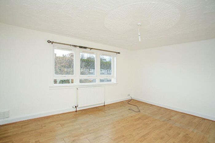 2 Bedroom Flat To Rent In Rothesy Place, Musselburgh, East Lothian, EH21