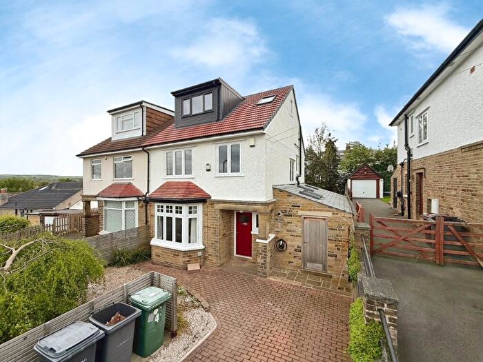 4 Bedroom Semi-Detached House For Sale In Nab Wood Road, Nab Wood, Shipley, BD18