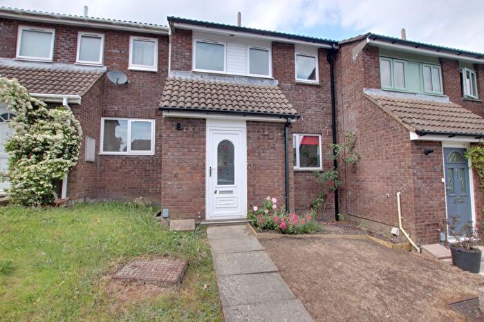 3 Bedroom Terraced House To Rent In Knightstone Heights, Frome, BA11