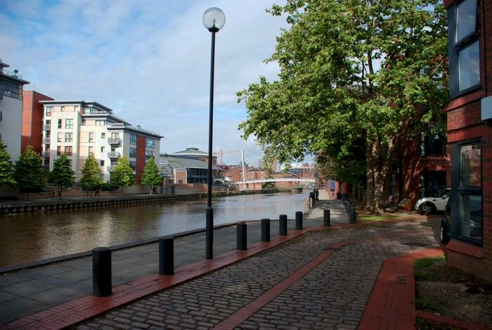 1 Bedroom Apartment To Rent In The Chandlers, Leeds City Centre, LS2