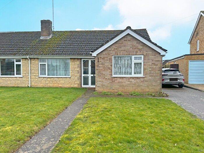 3 Bedroom Semi-Detached Bungalow To Rent In Horton Road, Middleton Cheney, Oxon, OX17