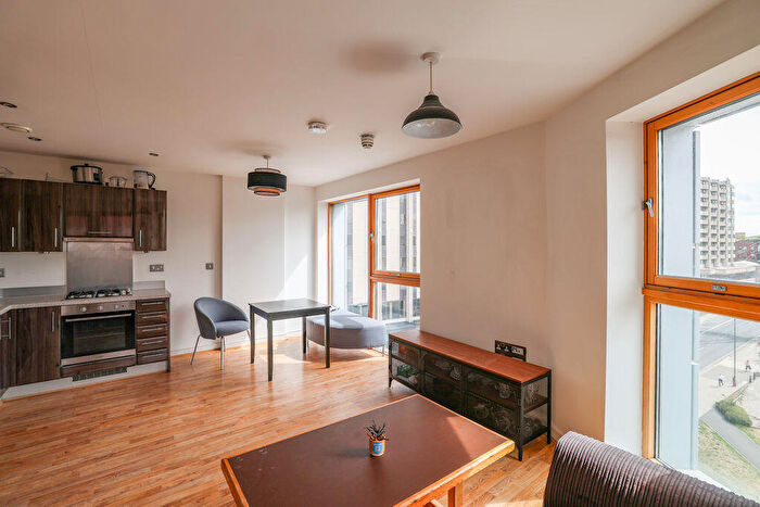 2 Bedroom Apartment To Rent In Eclipse, Bristol, BS1