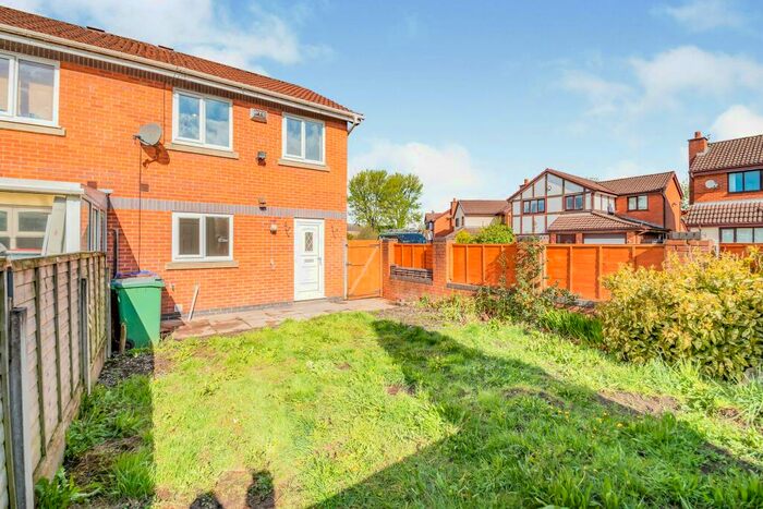 3 Bedroom House To Rent In Haseley Close, Radcliffe, M26