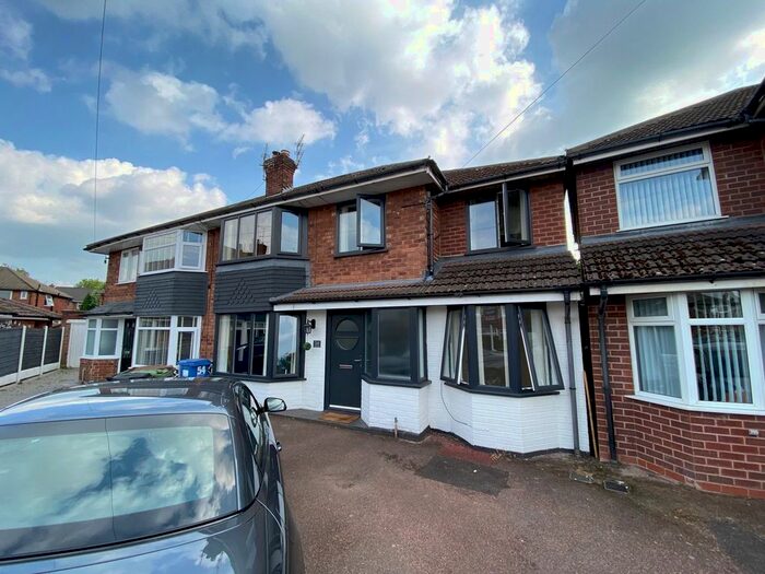 1 Bedroom Semi-Detached House For Sale In St. Austell Drive, Cheadle, SK8