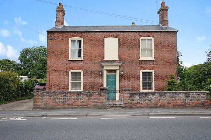 3 Bedroom Detached House For Sale In High Street, Coningsby, LN4
