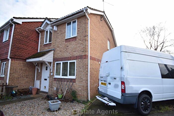 3 Bedroom End Of Terrace House For Sale In Madison Close, Rowner, PO13