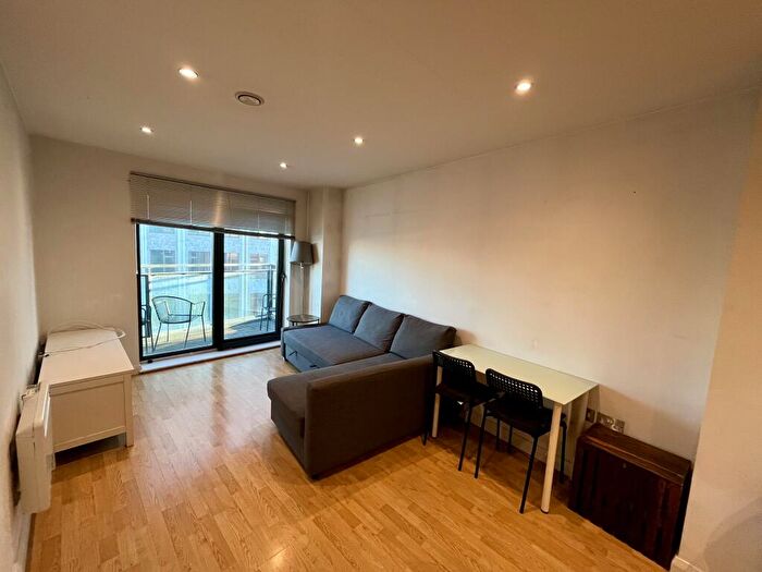 2 Bedroom Apartment To Rent In One Brewery Wharf, Waterloo Street, City Centre, LS10