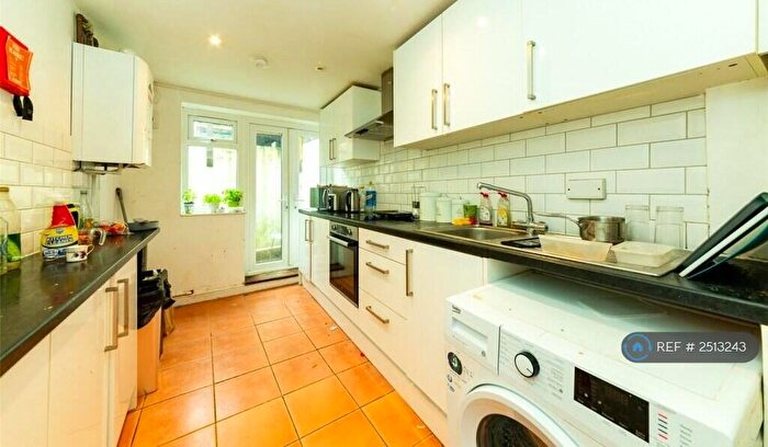 6 Bedroom Terraced House To Rent In Lewes Road, Brighton, BN2