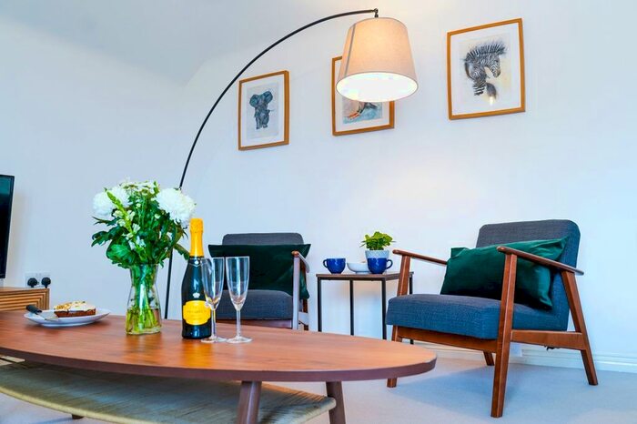 3 Bedroom Flat To Rent In Traction Lane, Bedford MK42