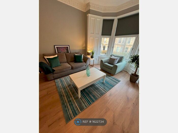 2 Bedroom Flat To Rent In Meadowpark Street, Glasgow, G31