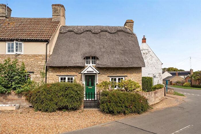 2 Bedroom End Of Terrace House For Sale In The Green, Radwell, Bedford, MK43