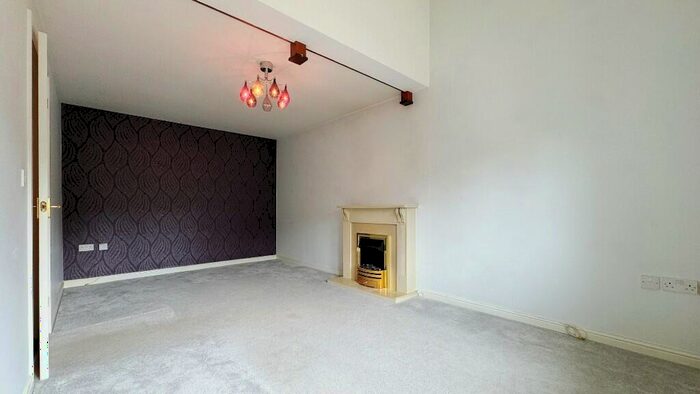 2 Bedroom End Of Terrace House To Rent In Vanbrugh Lane, Bristol, BS16
