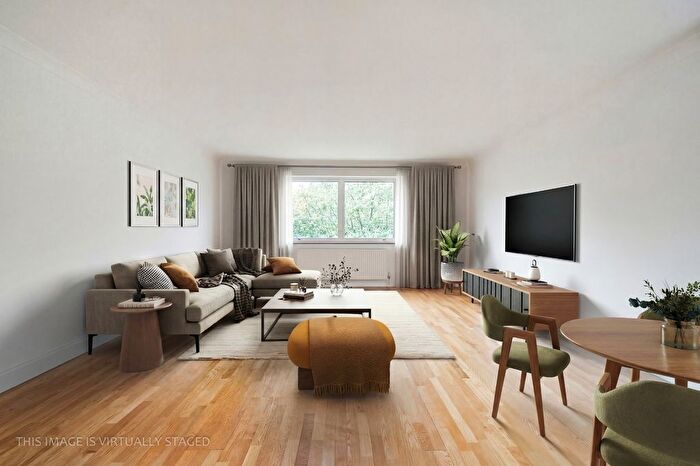 2 Bedroom Flat For Sale In Netherwood Road, Brooke Green, London, W14