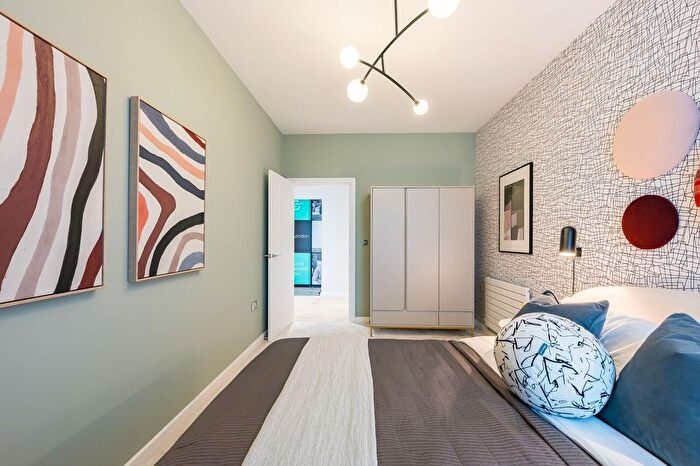 1 Bedroom Flat For Sale In Legacy Wharf, Stratford, E15