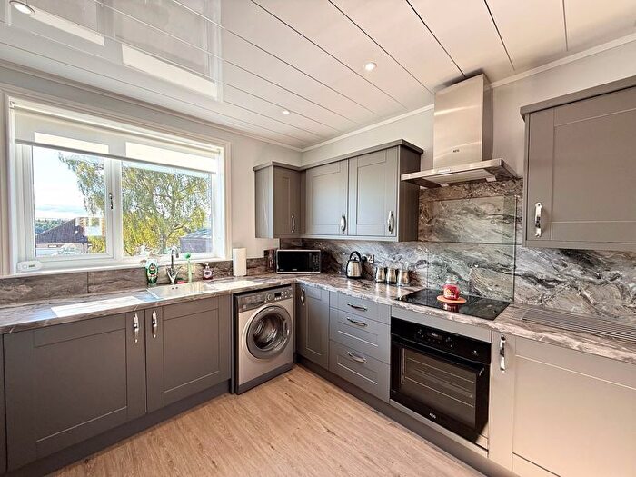 2 Bedroom Cottage For Sale In Broomknowe, Dalmellington, KA6