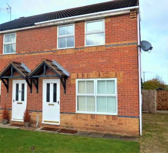 3 Bedroom Semi-Detached House To Rent In Monks Close, Dunscroft, Doncaster, DN7