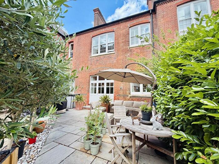 3 Bedroom House For Sale In Ridgeway Court, Cholsey, OX10