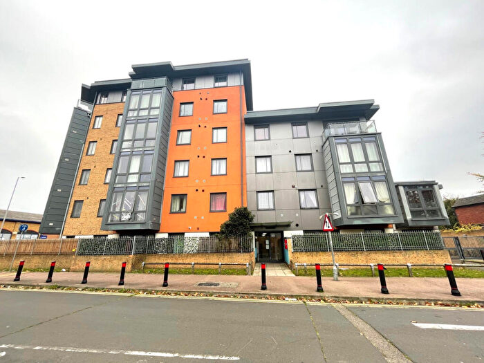 2 Bedroom Flat To Rent In Dimensions, Parkway, Chelmsford, Essex, - Online Enquiries Only, CM2