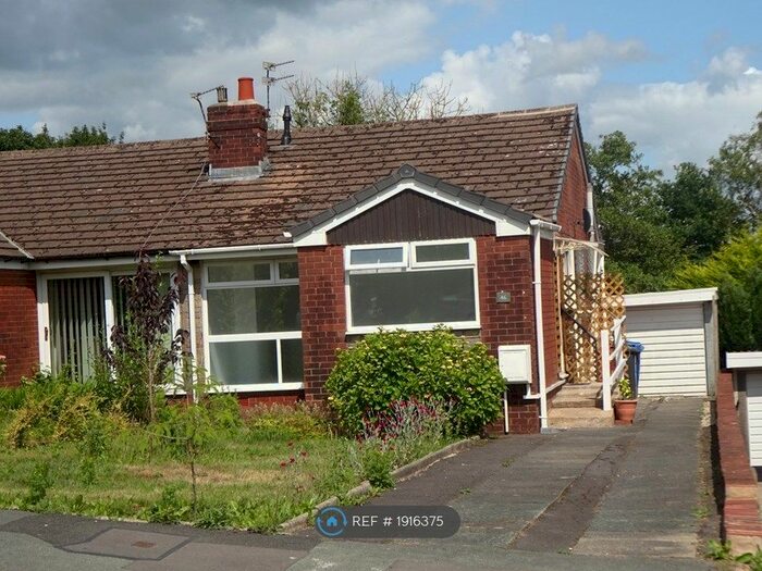 2 Bedroom Bungalow To Rent In Openshaw Drive, Blackburn, BB1