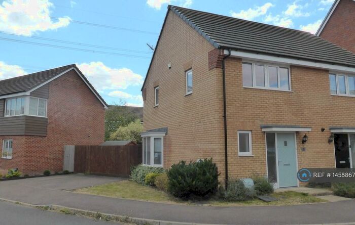 2 Bedroom Semi-Detached House To Rent In Fieldfare, Leighton Buzzard, LU7