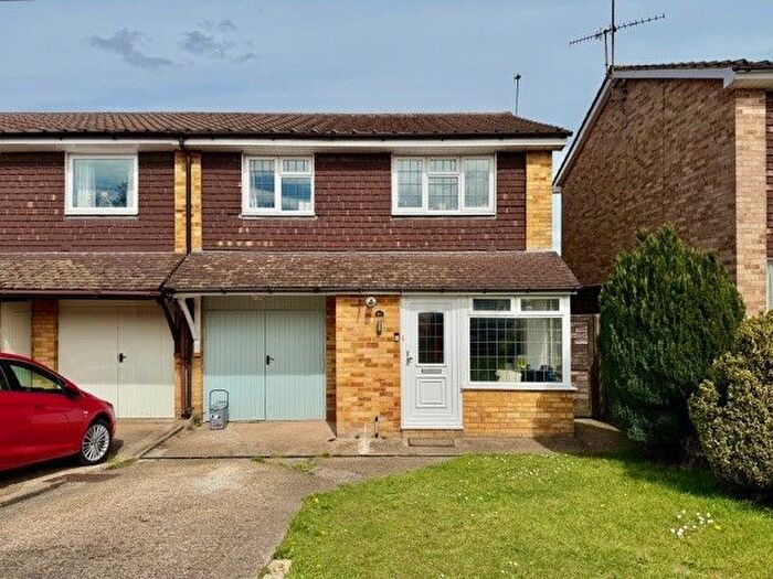 3 Bedroom Semi-detached House For Sale In Homefield Road, Bushey, WD23